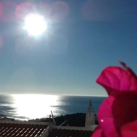 Docevida # Ocean View Apartment *